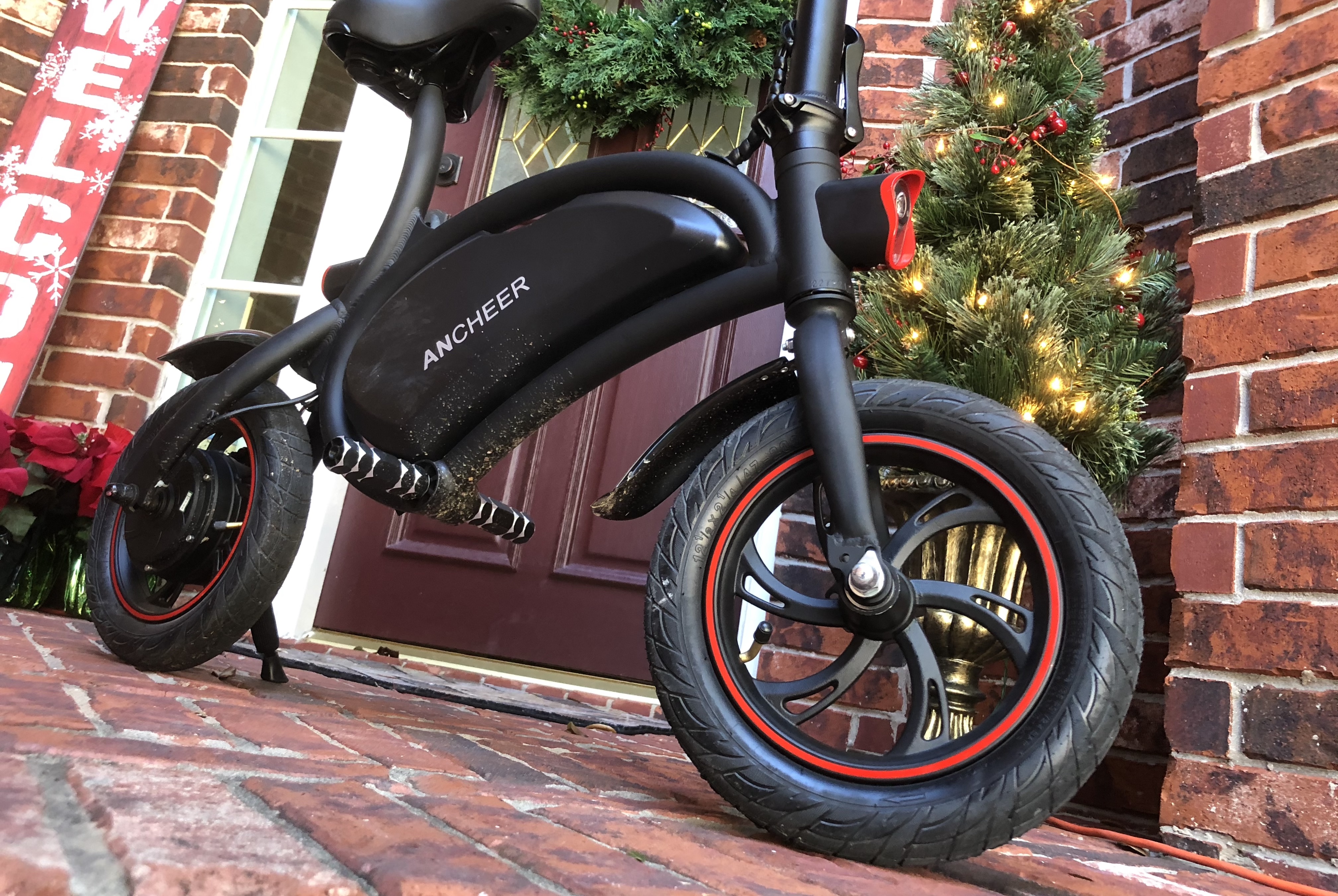 Electrek review: Ancheer folding e-bike/scooter makes a decent commuter ride for under $400