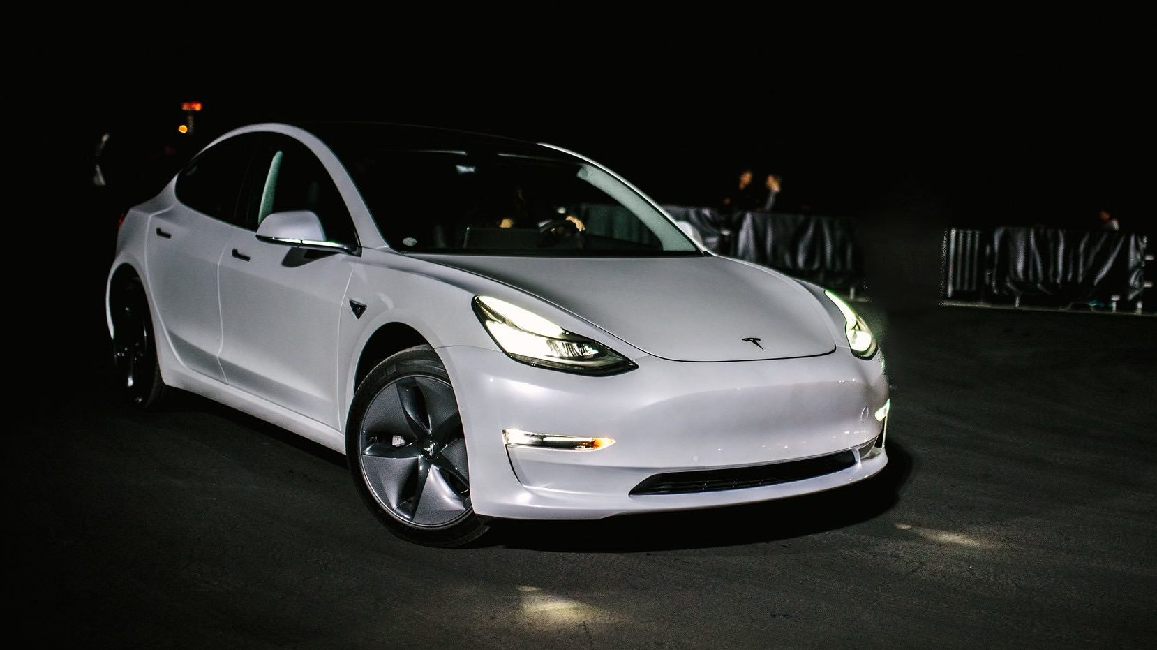 Tesla Model 3 headlights gain the IIHS’ elusive ‘Good’ rating after design update