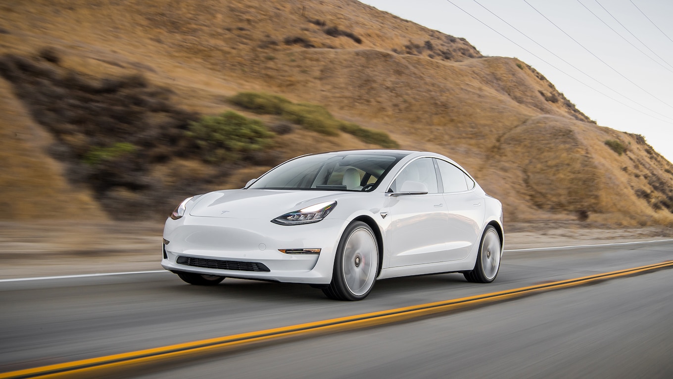 Tesla Slashes Prices by $2,000 in Lieu of Max EV Tax Credit