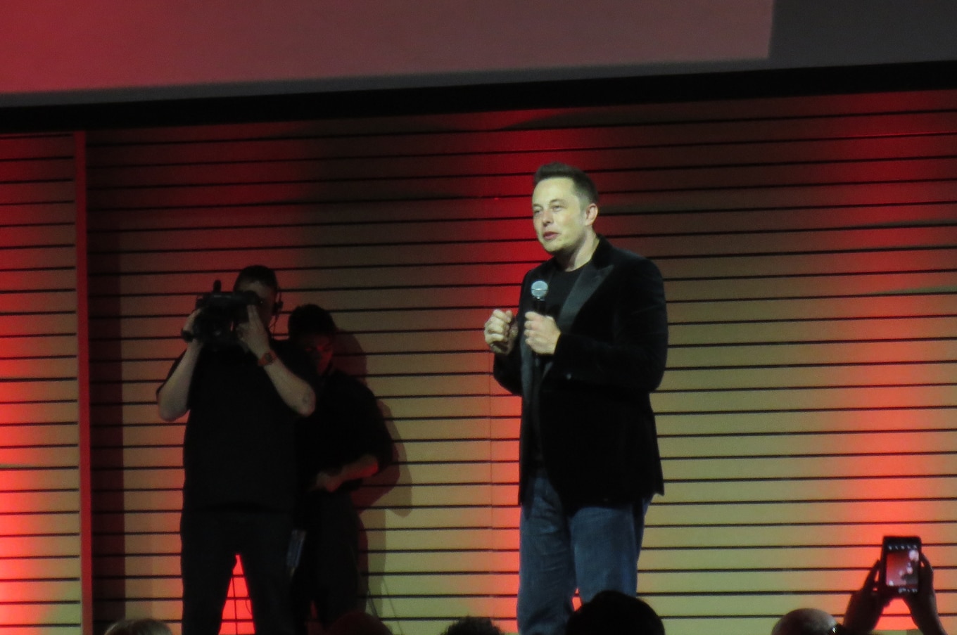 Meet Elon Tusk: Tesla Chief Changes Twitter Display Name