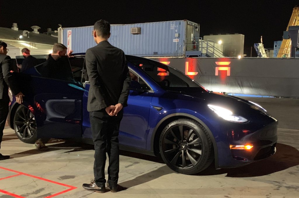 Tesla Model Y test ride: first impressions of Tesla’s latest 7-seat SUV (VIDEO)