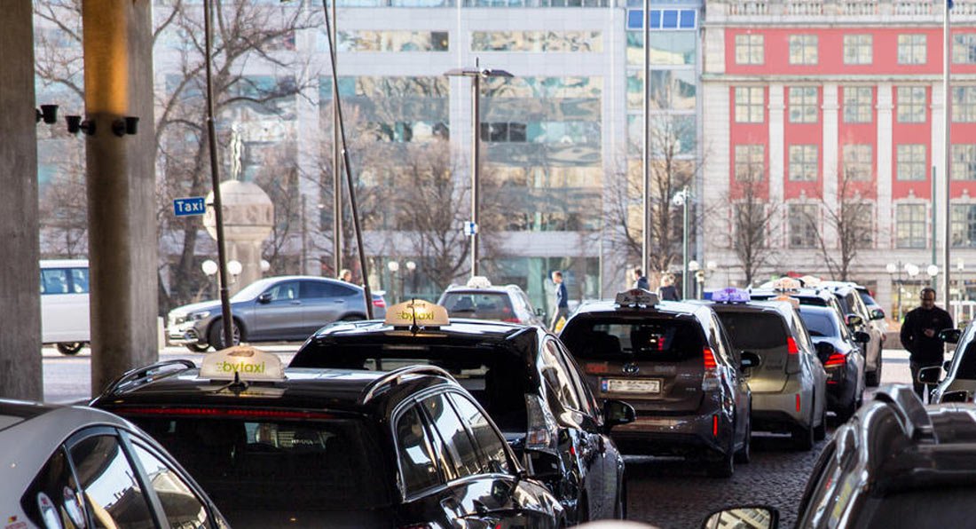Electric Taxis In Norway To Use Wireless Car Charging Stations