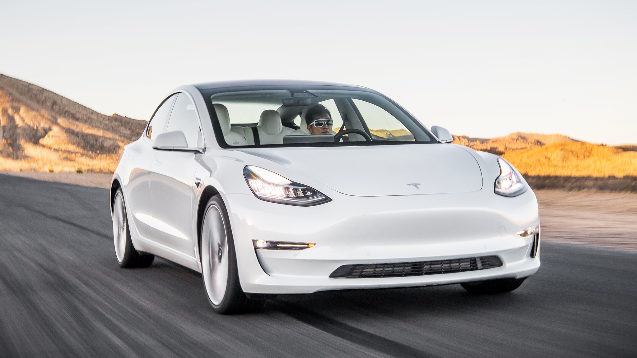 Tesla Autopilot Adds Automatic Lane Changes