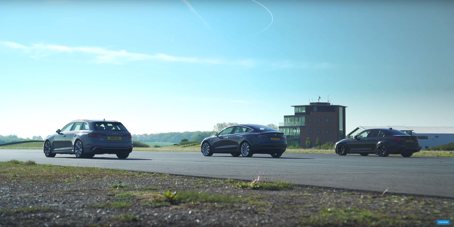Video: BMW M3 vs Model 3 and Audi RS4 Drag Race and Brake Test