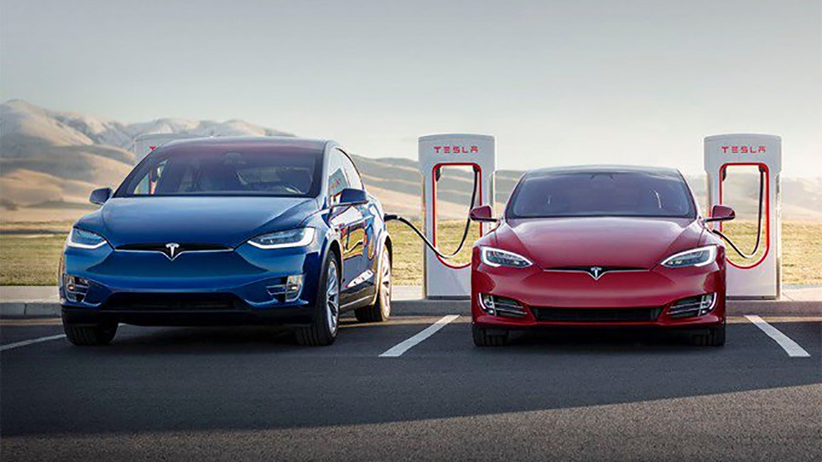 Tesla brings back free, unlimited supercharging for Model S and Model X cars