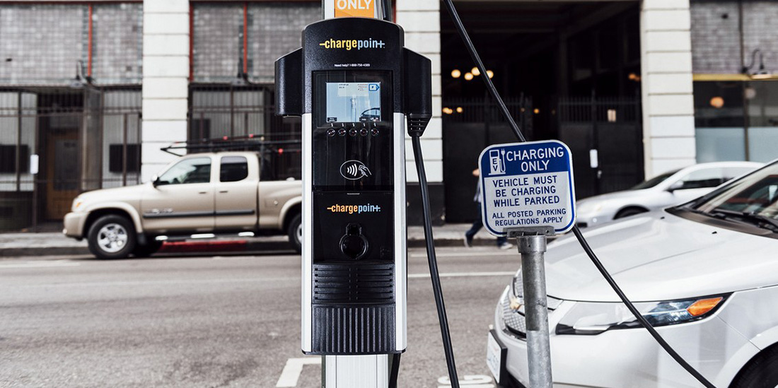 LA adds hundreds of EV chargers to streetlights, giving renters a place to plug in