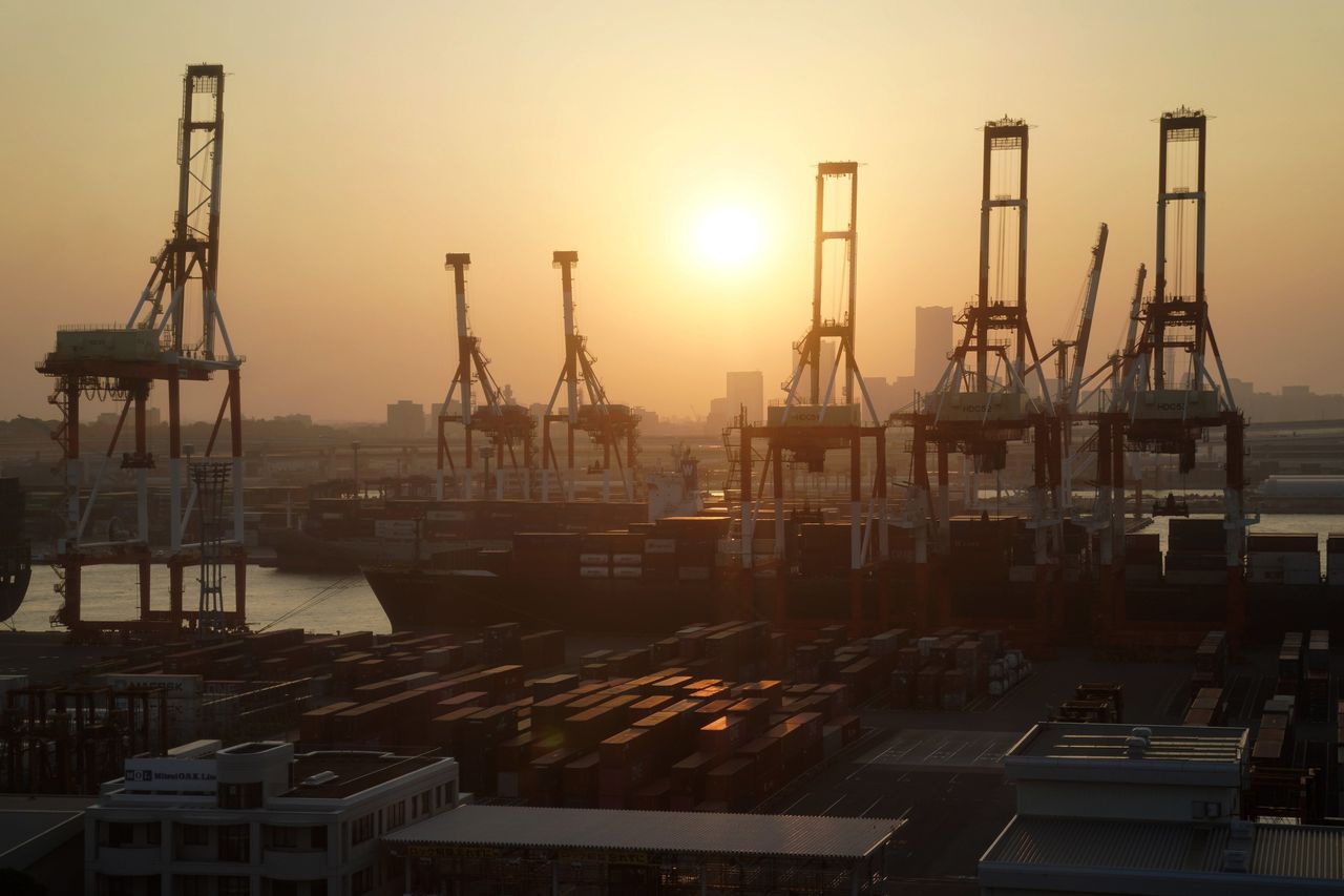 Newsletter: Global Growth Looks Soft, Another Snag in Trade Talks