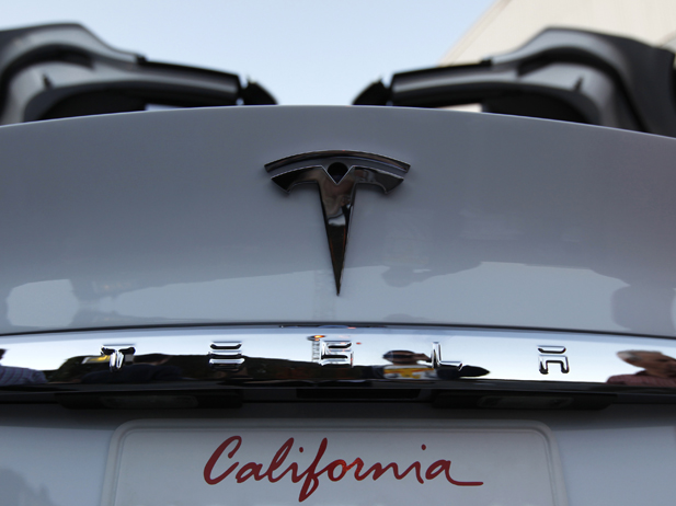 Tesla to benefit as California takes stand against GM, Toyota, Fiat Chrysler