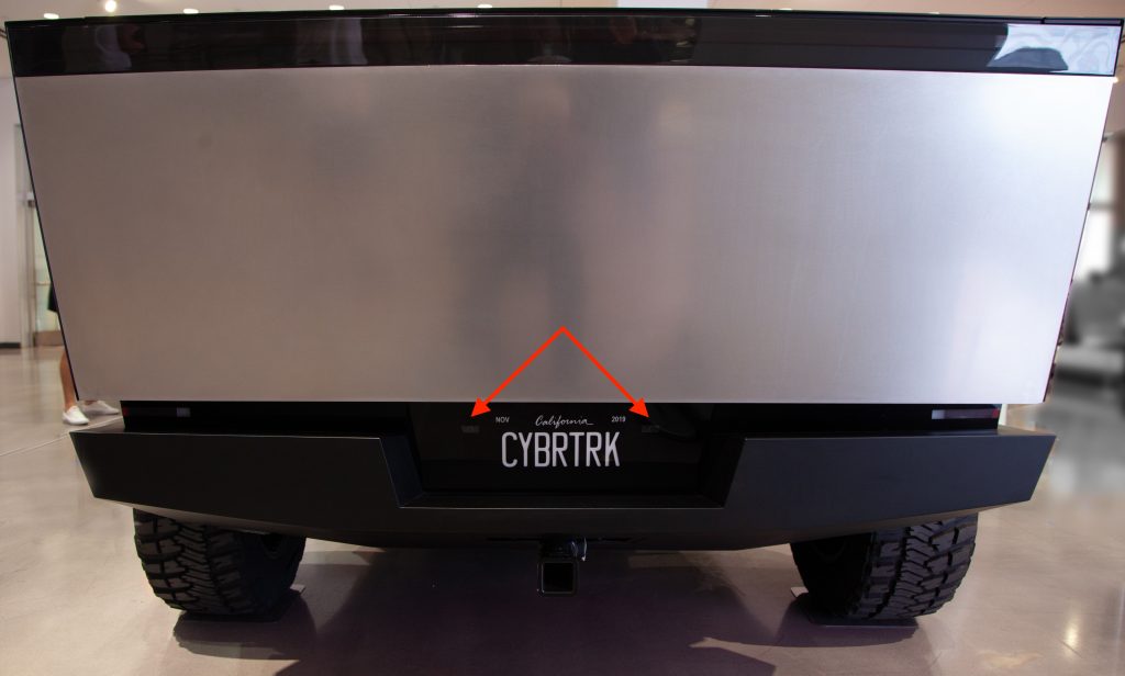 Tesla Cybertruck prototype is equipped with a cryptic stereo rear camera setup