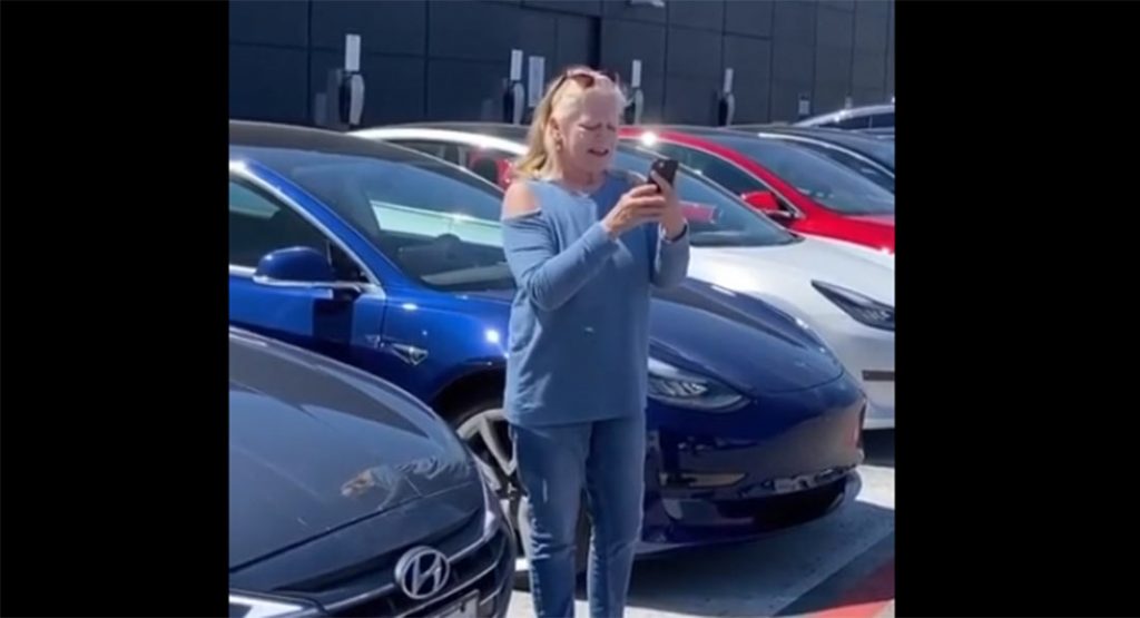 Watch A Karen Get Angry After Being Told She Can’t Park Hyundai In Tesla Spot