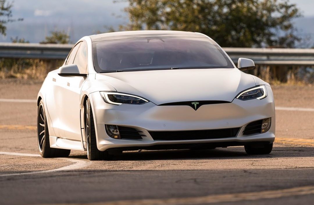 Tesla Model S shows drastic consistency improvements after update, ties Taycan in Car & Driver test