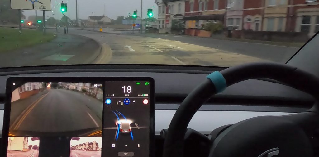 Tesla driver under fire from police for testing Autopilot in YouTube video