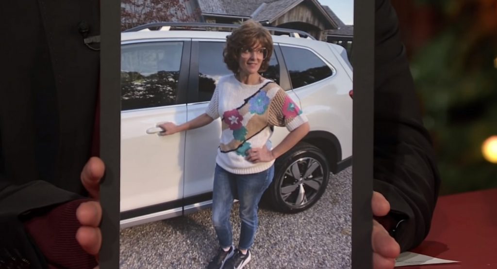30 Rock, SNL Star Tina Fey Bought First Car And It’s A ‘Karen’