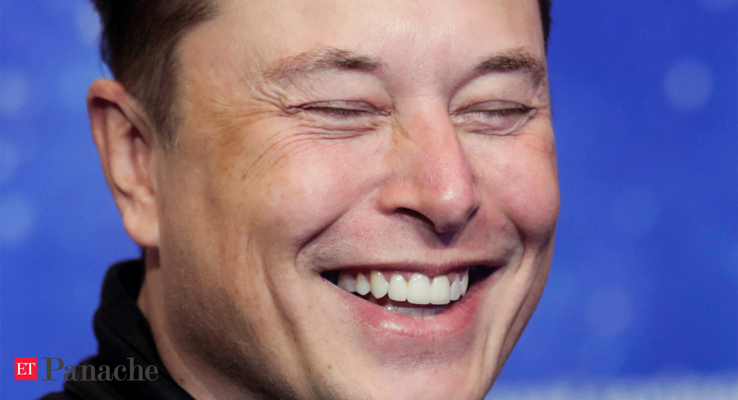 Elon Musk returns to Twitter after two days