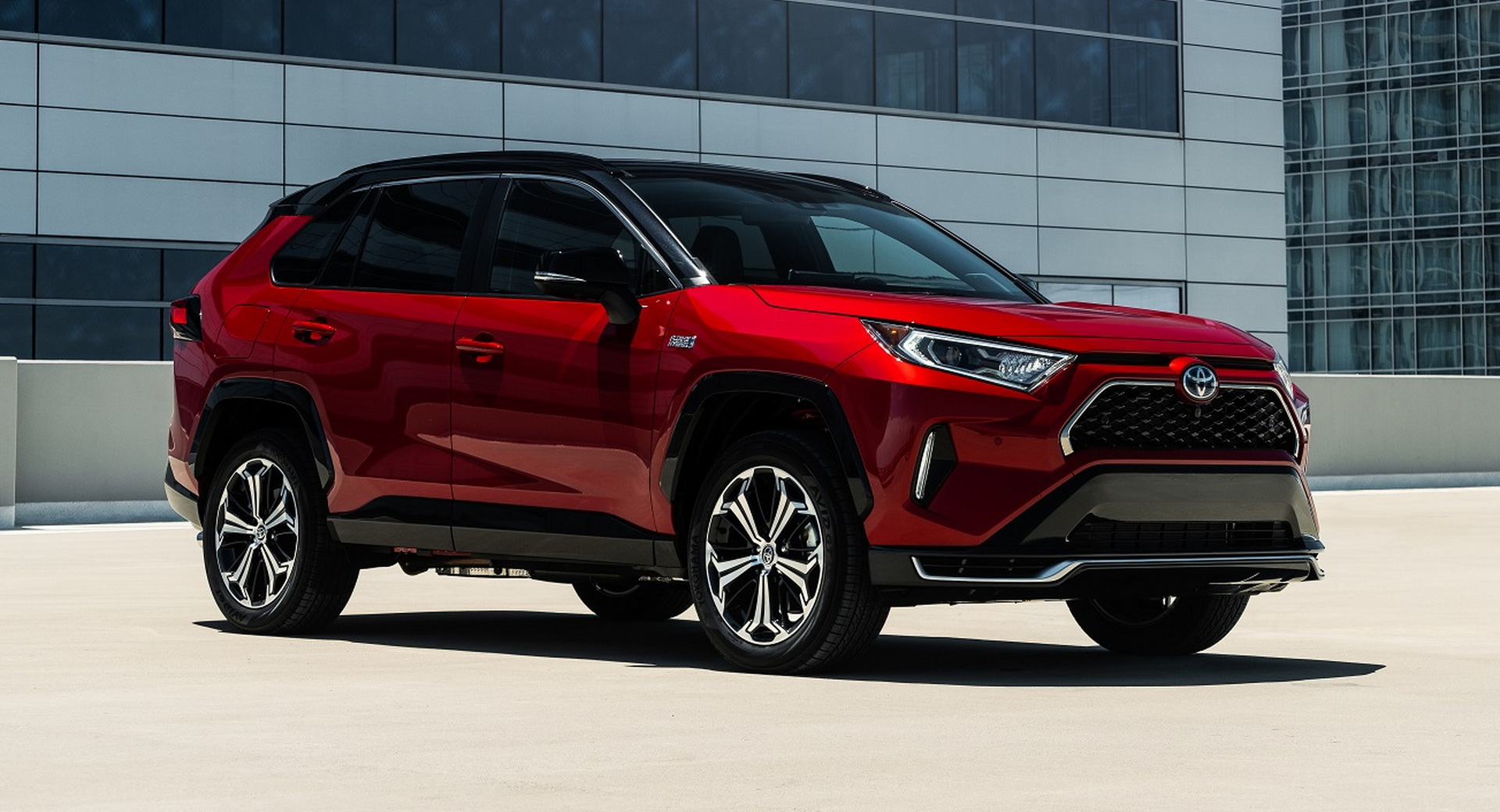 Can The Toyota RAV4 Prime PHEV Keep Up With A Tesla Model Y In Terms Of Total Emissions?