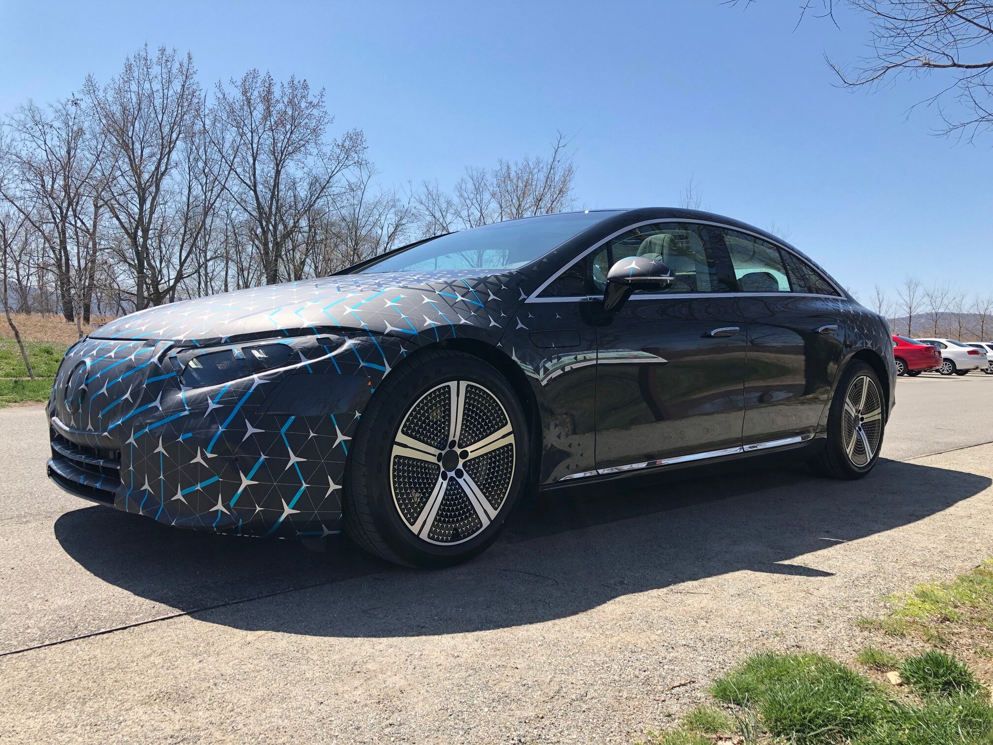 The 2022 Mercedes-Benz EQS stakes its claim on a luxury, electric future