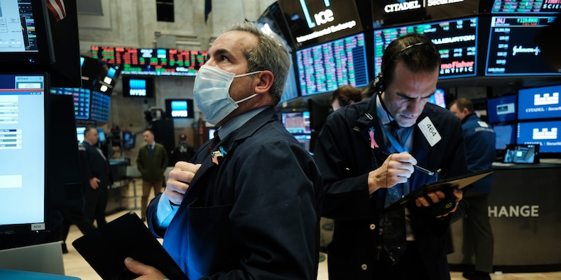 US futures head to more record highs ahead of big tech earnings, while oil climbs despite raging global pandemic