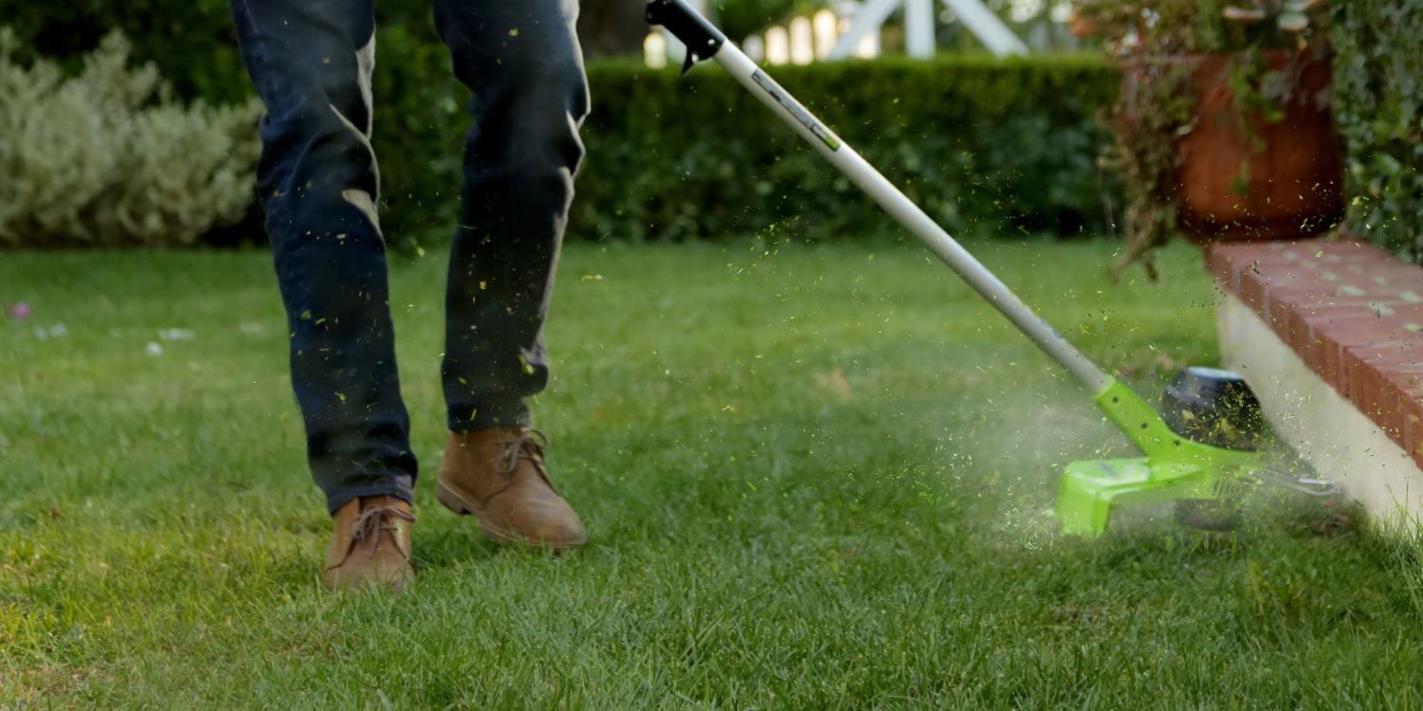 Green Deals: Greenworks 40V electric trimmer cleans up your yard for $134, more