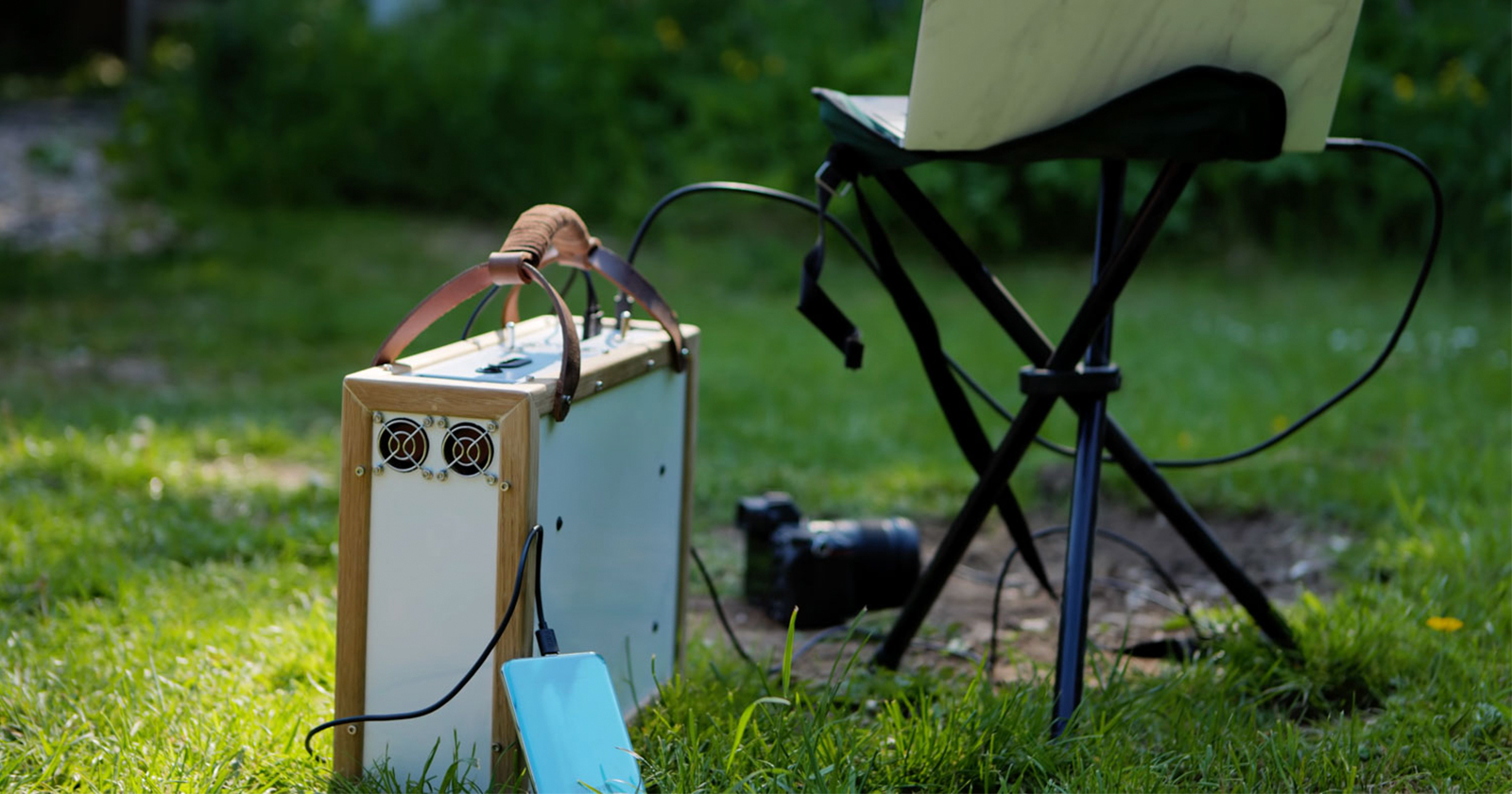 This DIY Portable Power Station Can Keep Tons of Photo Gear Charged