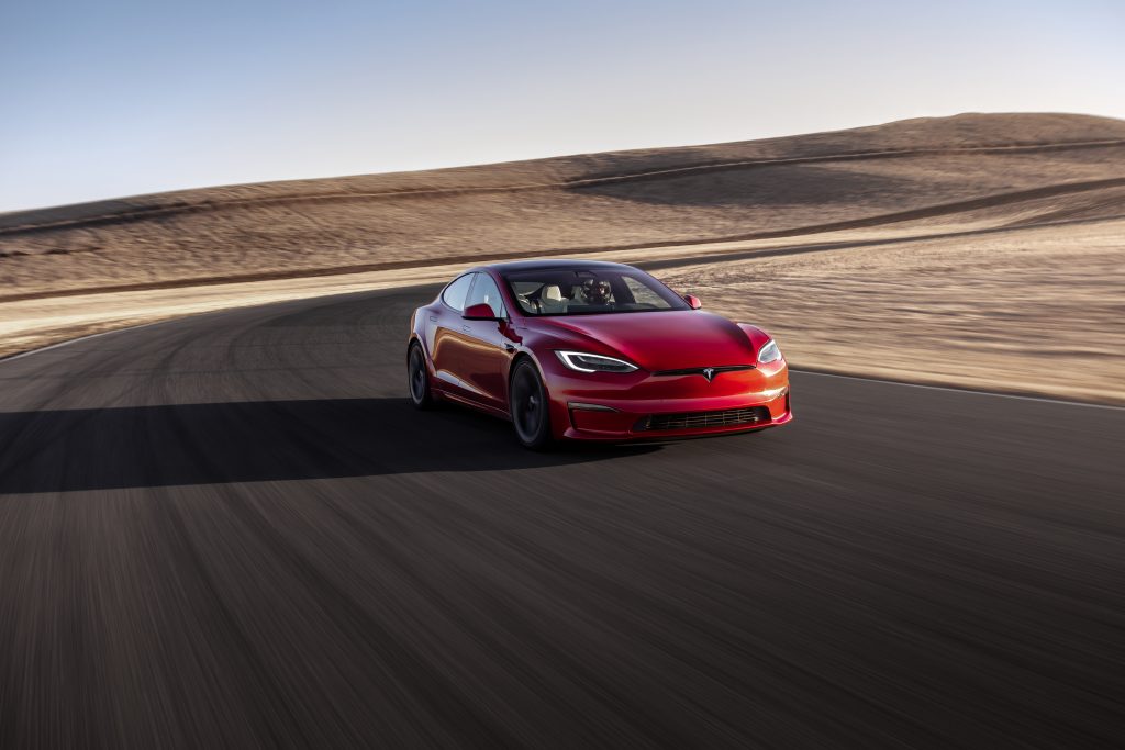 Tesla Model S Plaid sets Nürburgring track record