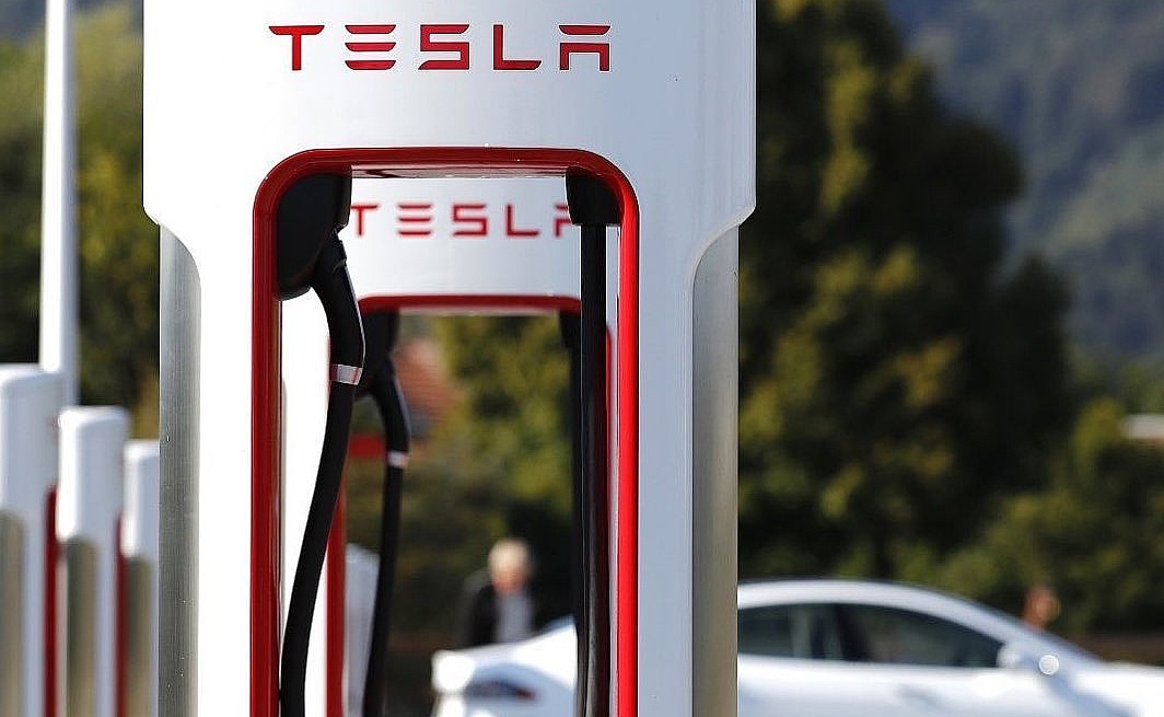 Non-Tesla Supercharging pilot program formally begins in the Netherlands