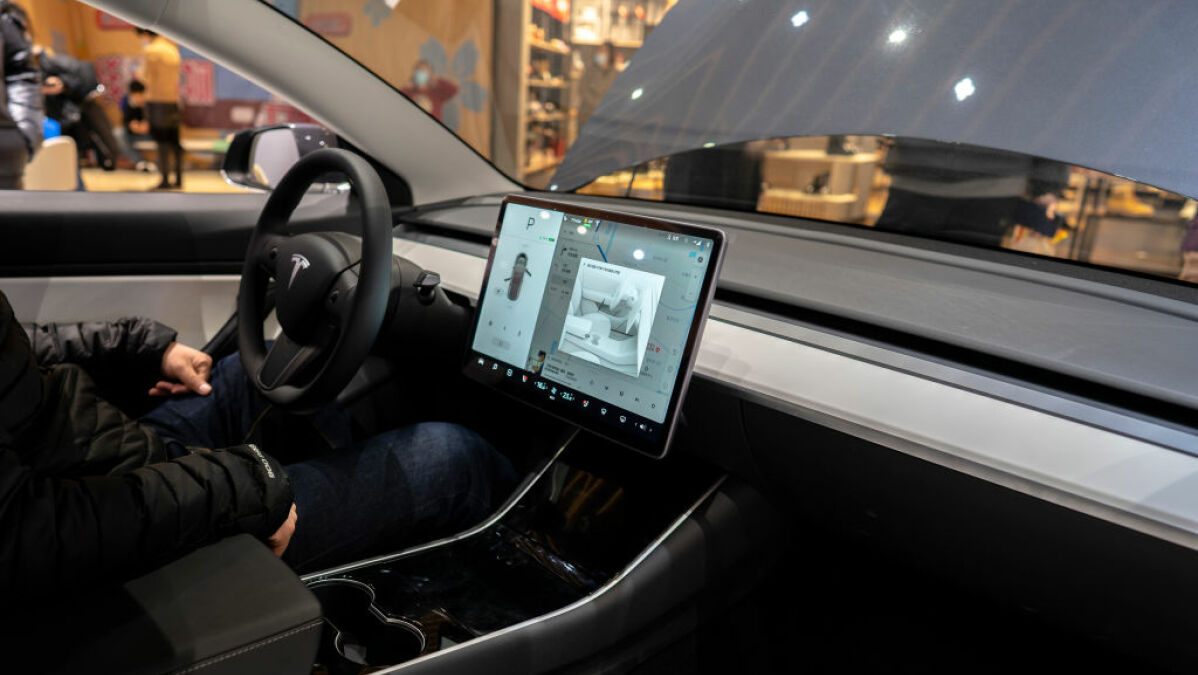 Tesla adds Tidal app to its cars, and it’s a big deal for audiophiles