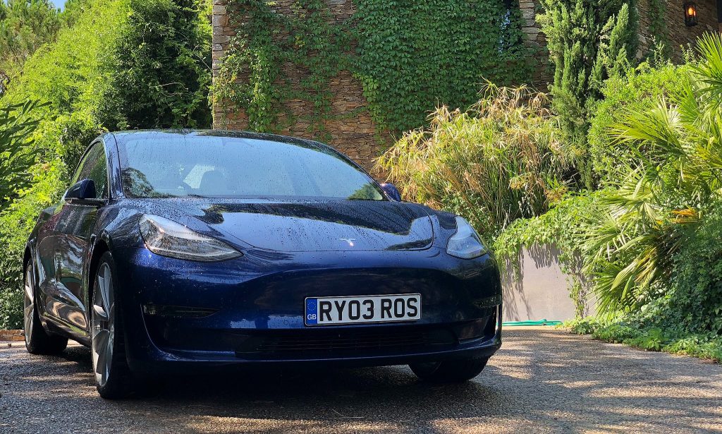Teslas added to Uber in London in bid to boost electric vehicle adoption